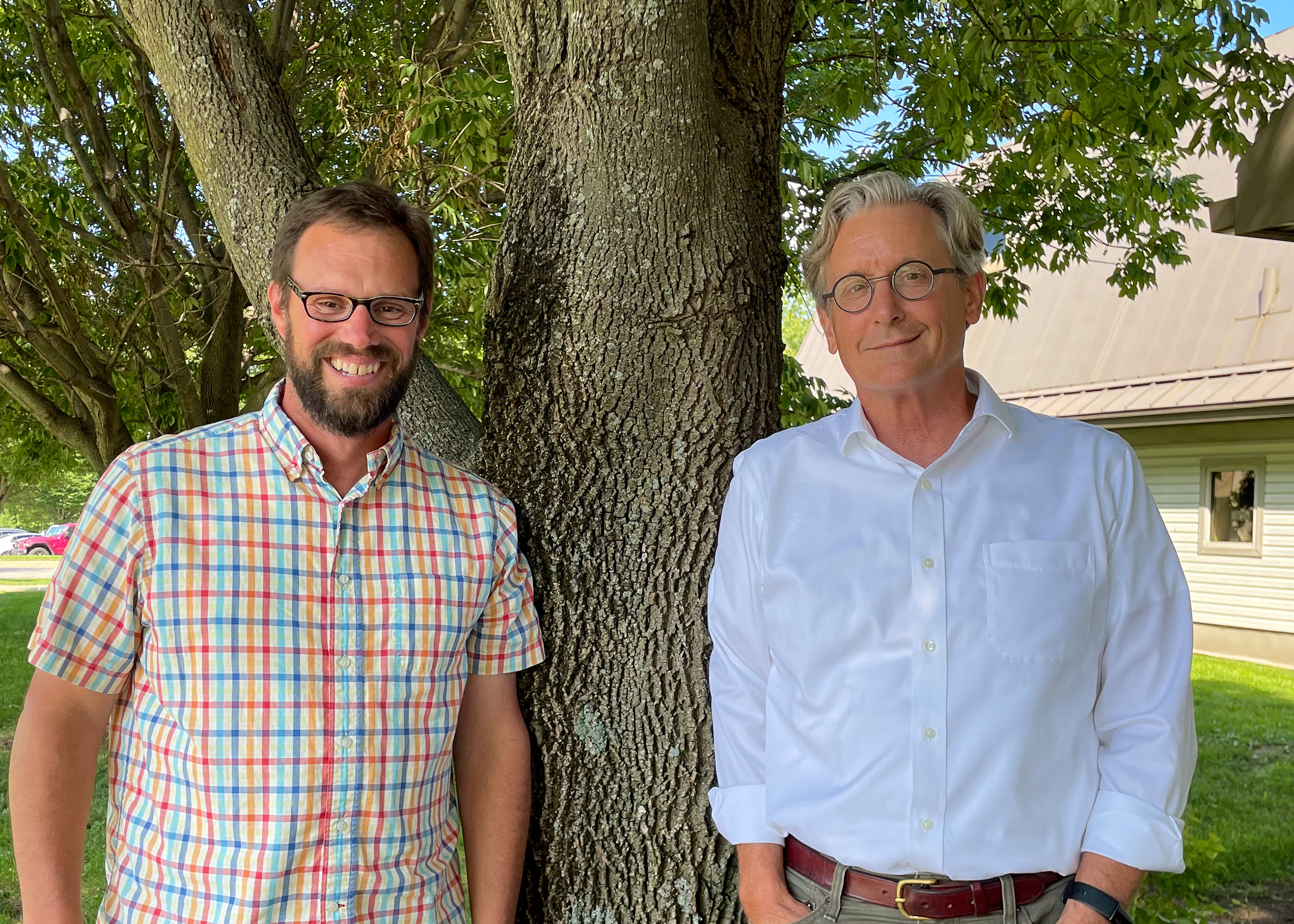 Photograph of Chris Sass and Ned Crankshaw together.